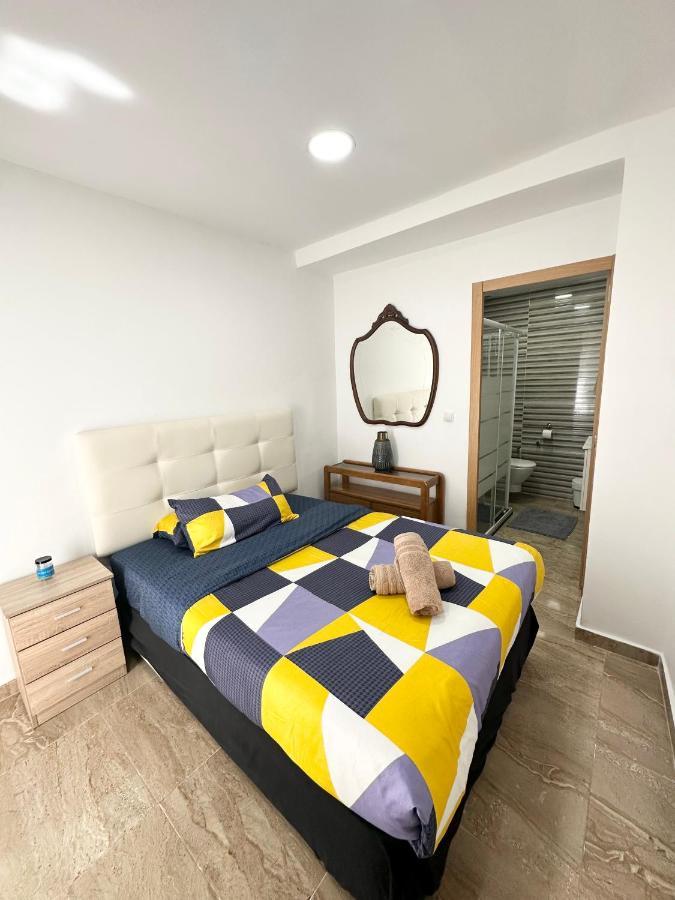 Suite Del Ayuntamiento Alicante Esterno foto